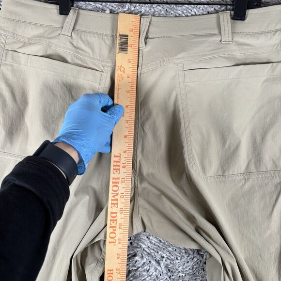 Under Armour Storm Cargo Pants Men’s Size 40/30 Beige Hydrofuge Water Resistant - Picture 10 of 13